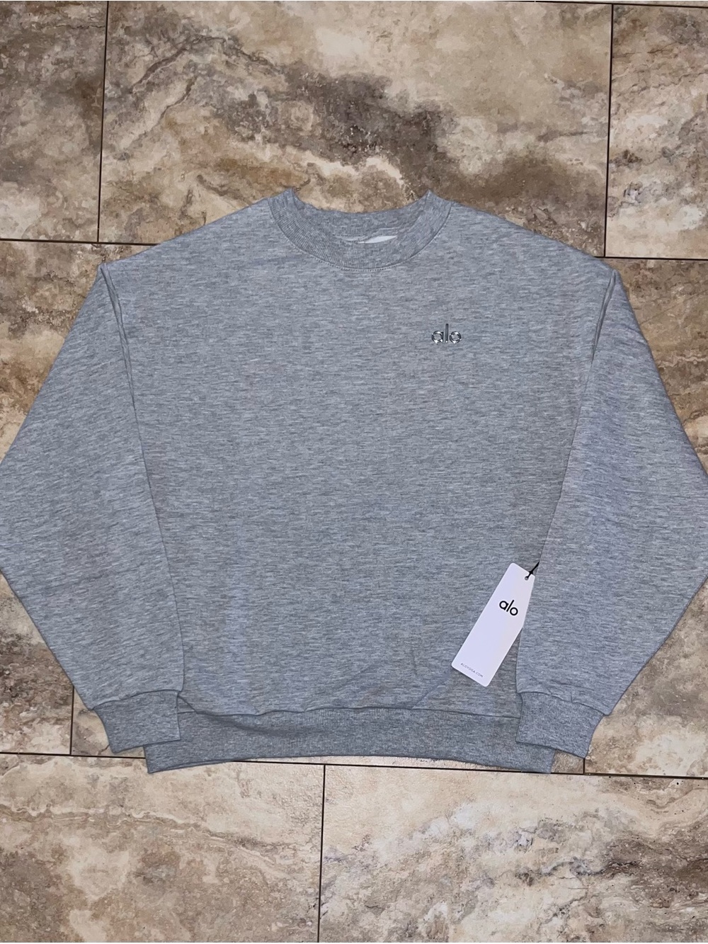 Alo Yoga Accolade Crewneck Pullover Sweatshirt Heather Grey Size Medium